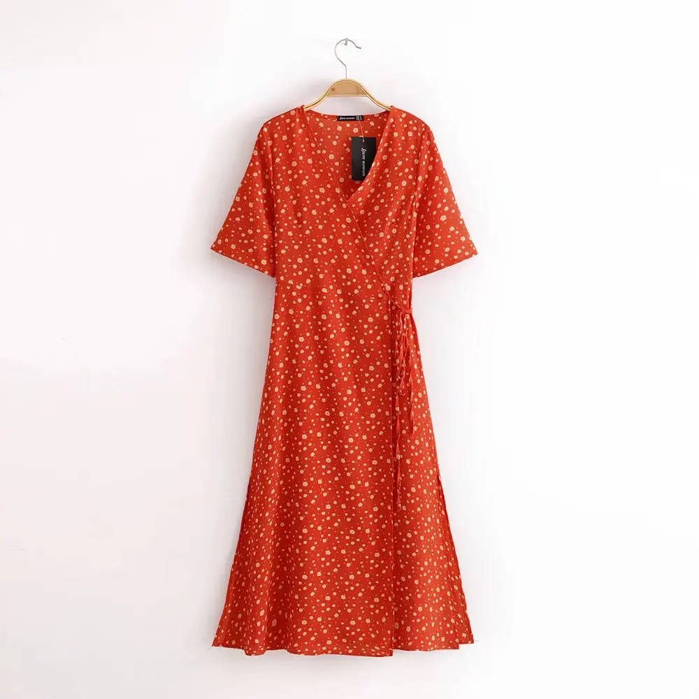 Женское винтажное платье в стиле бохо красное с запахом и V образным вырезом