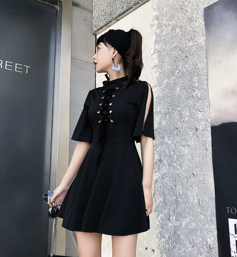 Женское облегающее платье с коротким рукавом черное в готическом стиле высокой