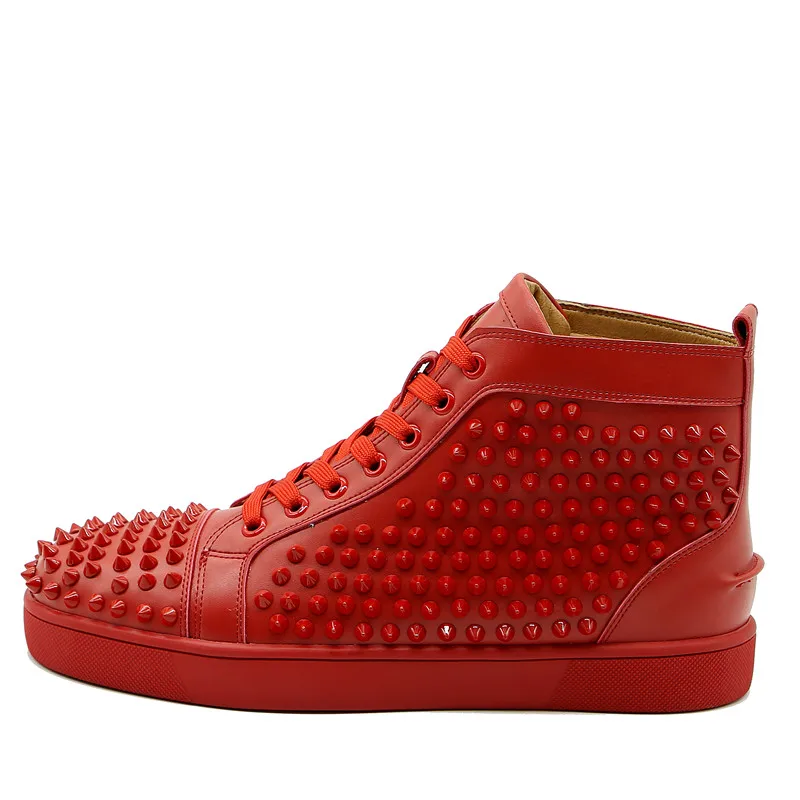 red leather Qianruiti/Фирменный стильный дизайн; мужская повседневная обувь с шипами; кроссовки с заклепками на шнуровке; Высокая модная мужская обувь; chaussure homme - Цвет: red leather