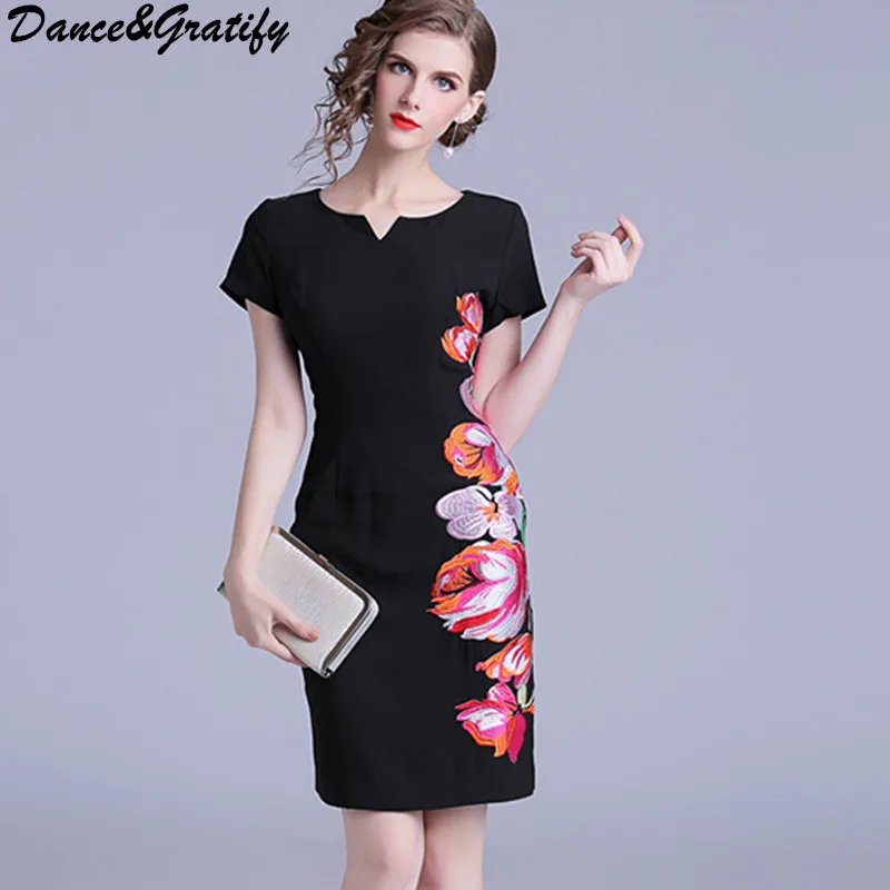 High Quality Luxury Embroidery Flowers Runway Dress Women 2018 Autumn Vintage Black Elegant Slim Bodycon Party | Женская одежда
