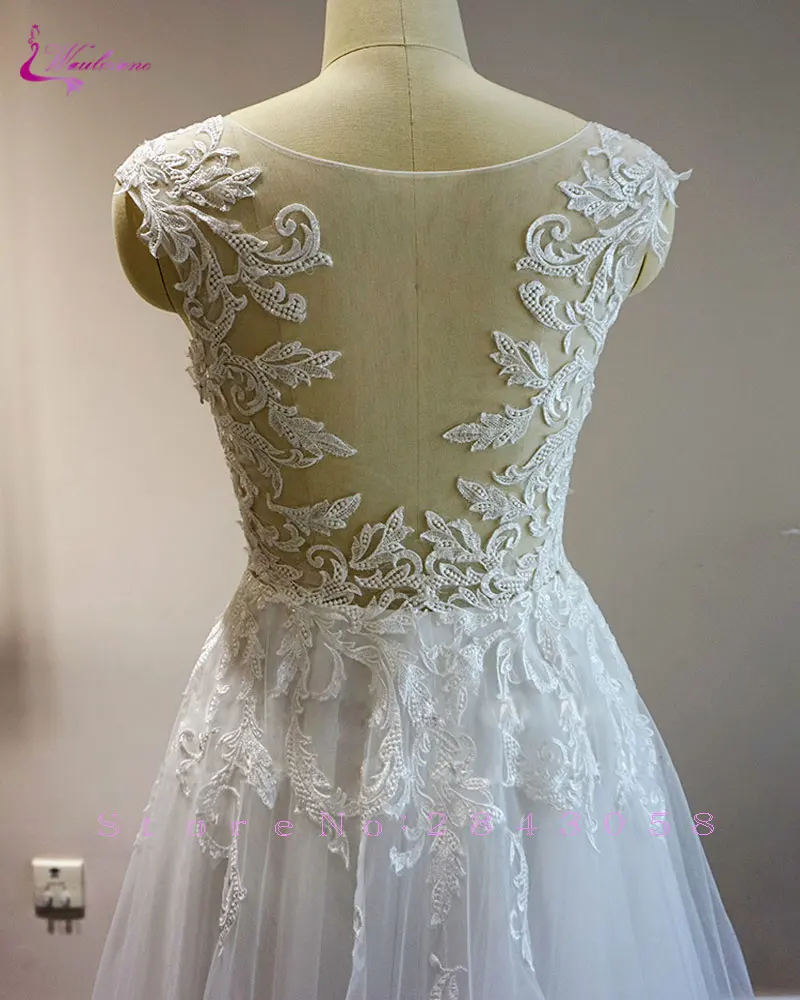 

Waulizane New Style Elegant Embroidered Tulle Sleeveless A-Line Wedding Dress Beading Appliques Illsion Court Train Bridal Gowns