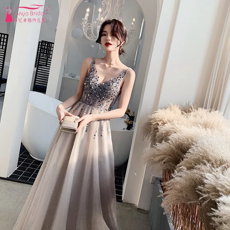 

Выпускные платья с бисером 2019, серое платье из фатина с высоким разрезом и V-образным вырезом, вечернее платье без рукавов со шлейфом, ТРАПЕЦ...