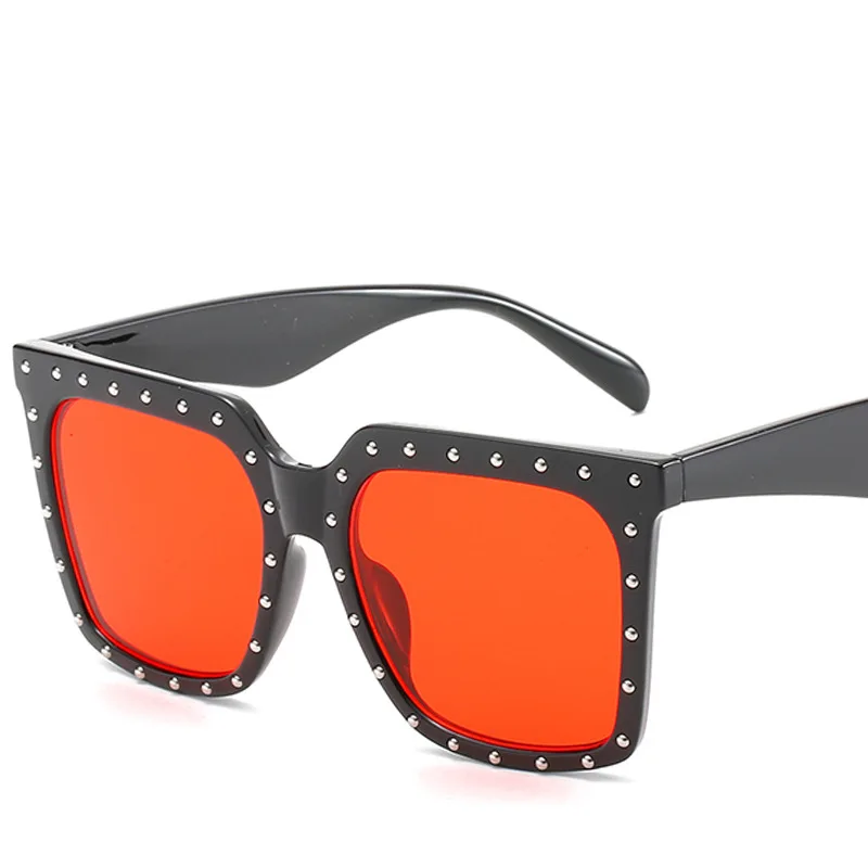 C7 Black red Трендовые солнцезащитные очки унисекс,, женские квадратные солнечные очки с серебряными заклепками, женские и мужские солнцезащитные очки, большие оттенки, винтажные брендовые дизайнерские очки для женщин - Цвет линз: C7 Black red