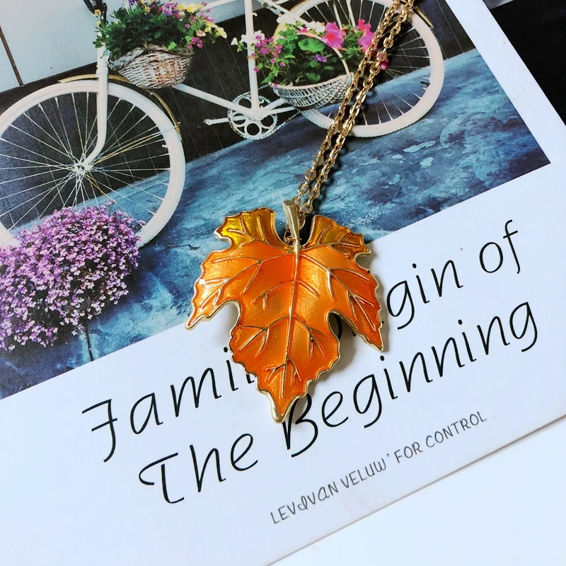 

New Simple Pendant Orange Enamel Maple Leaf Necklace