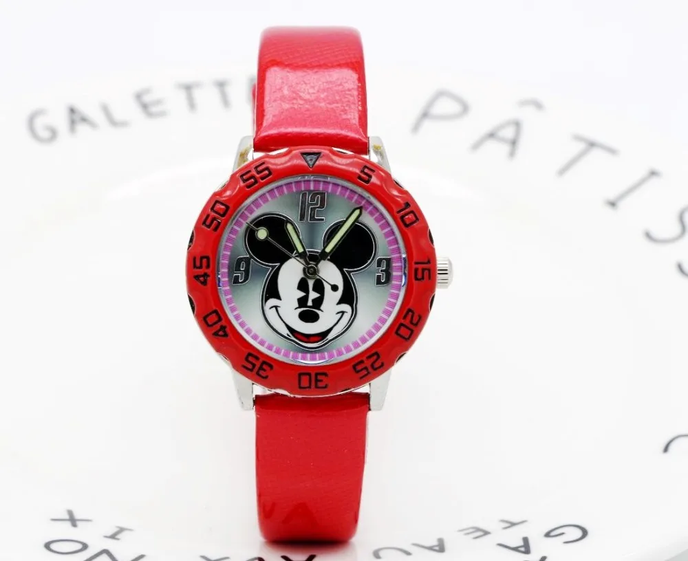 Новинка 2019 модные наручные часы с изображением Микки Мауса Для детей цифровые