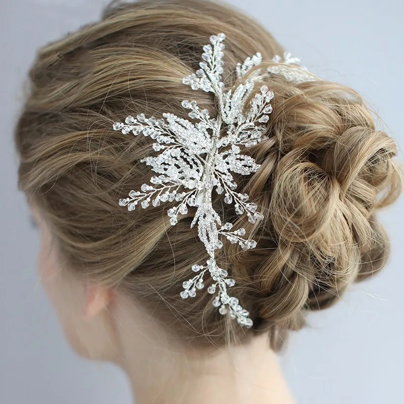 Luxury Bride Hair Accessories New Handmade Crystal Wedding Hair Jewelry Party Pom Bridal Starry Hair Comb Pearl Tiara