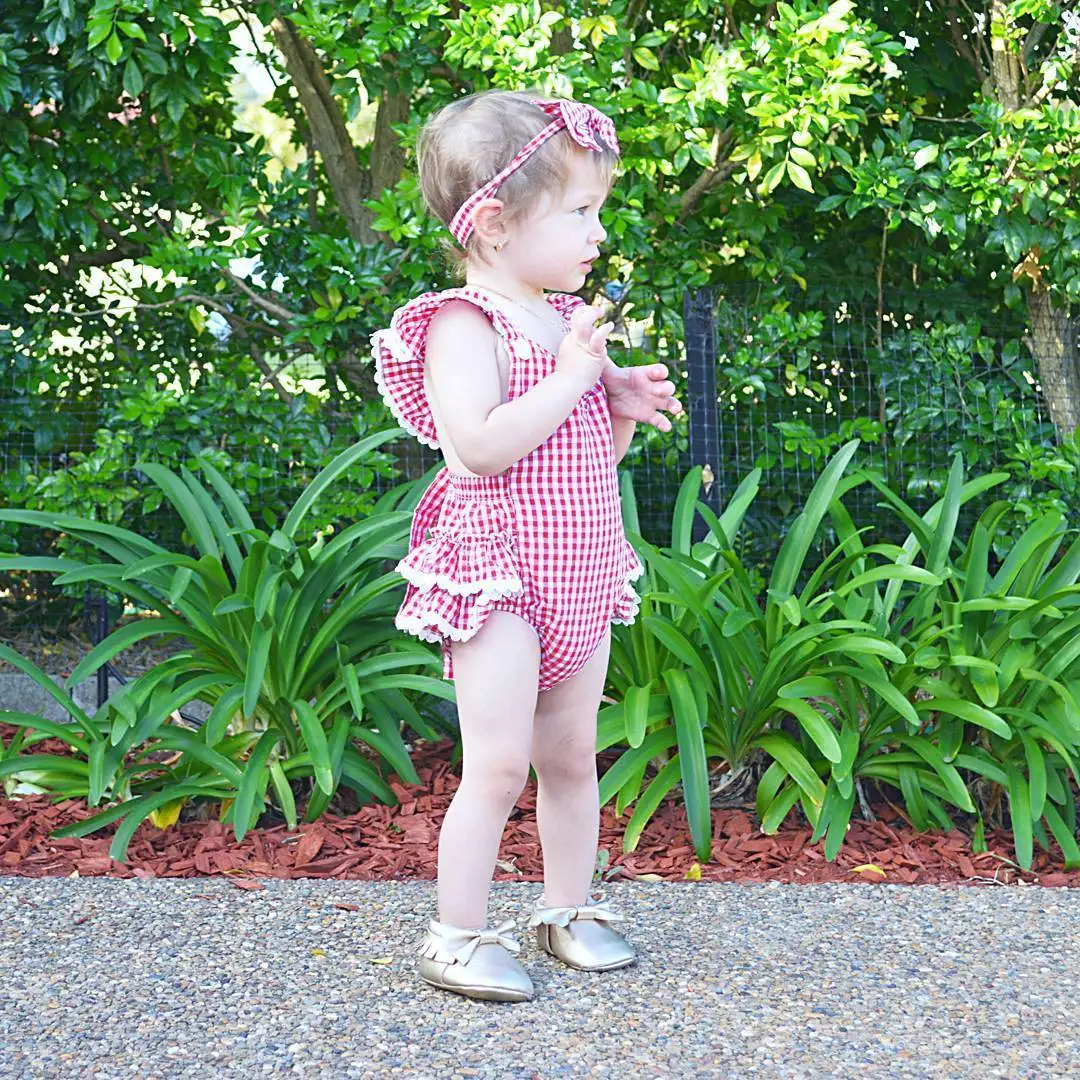 2017 Милая Одежда для новорожденных девочек красные клетчатые Ползунки с оборками