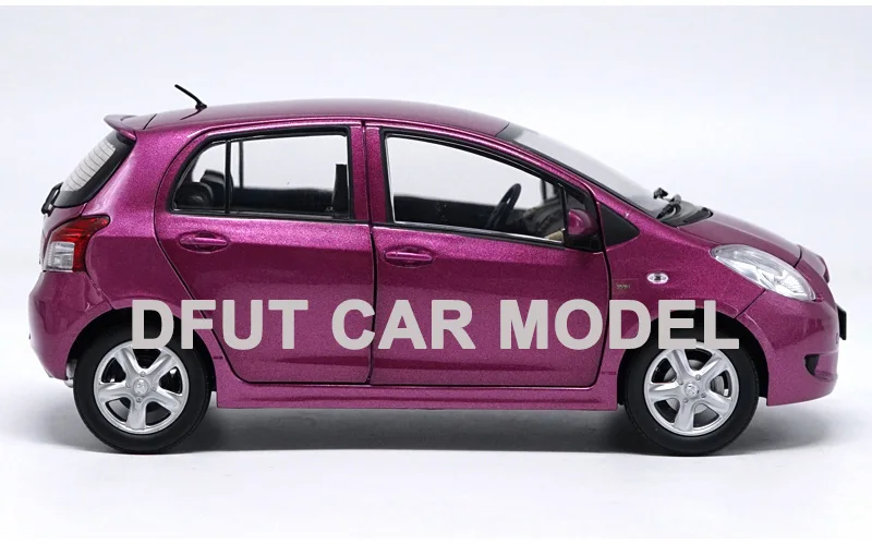 Литые под давлением колеса из 1:18 сплава игрушка YARIS модель автомобиля Детские игрушечные машинки оригинальные авторизованные подлинные детские игрушки