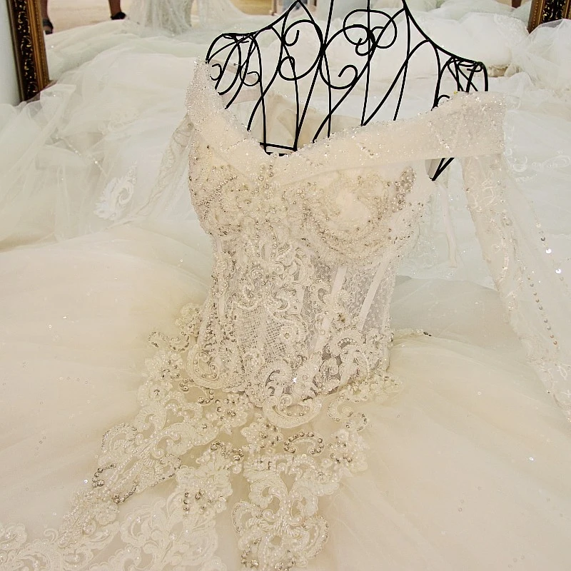 LS45880 Королевское свадебное платье с длинной накидкой кружевное милое бальное