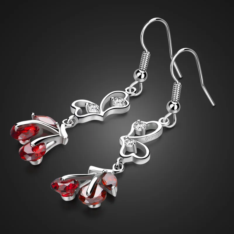 

Серьги-кисточки женские из серебра 925 пробы с красным Цирконом