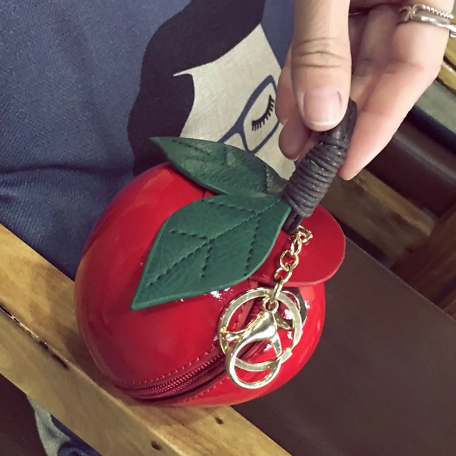 2018 милый мультфильм сумки Apple форма для девочек мини Crossbody личность кошелек кулон