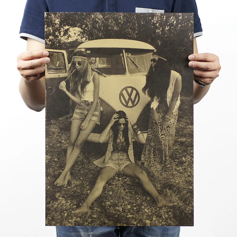 Богатый цвет автомобиль и девушка Винтажный стиль бумажный плакат ретро