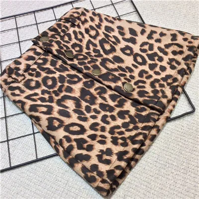 Leopard print Замшевая юбка для маленьких девочек г., осенняя короткая юбка с леопардовым принтом для девочек, модная повседневная Брендовая детская одежда детская юбка принцессы - Цвет: Leopard print