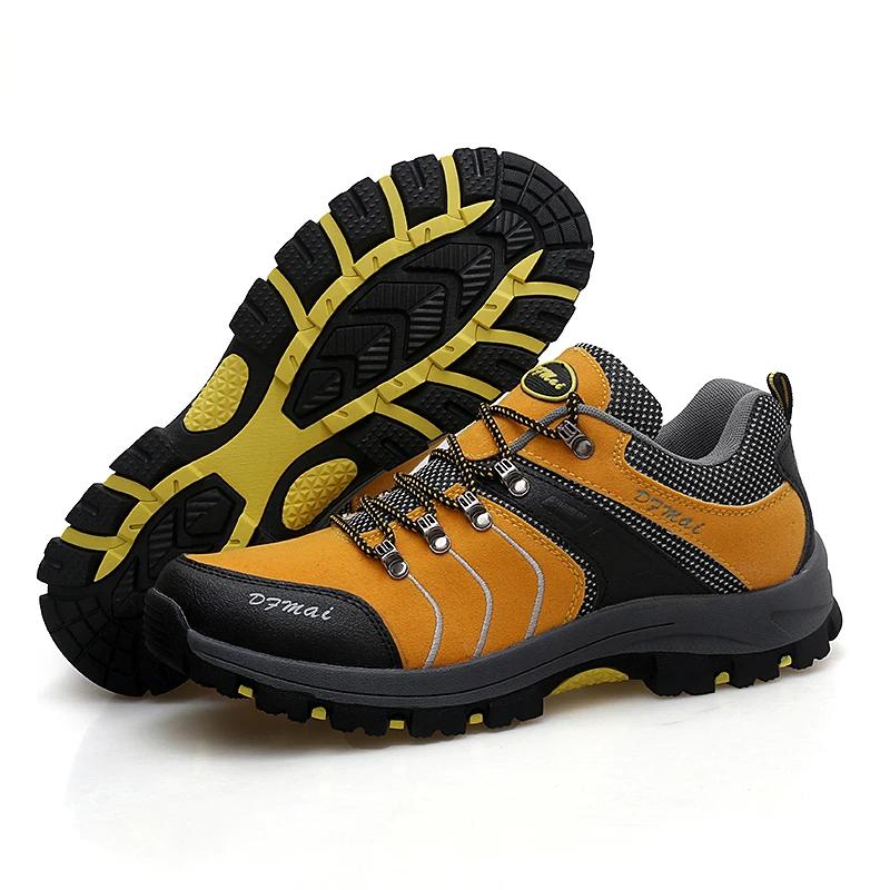 Новые мужские ботинки зимние теплые меховые плюшевые высокие модные с высоким