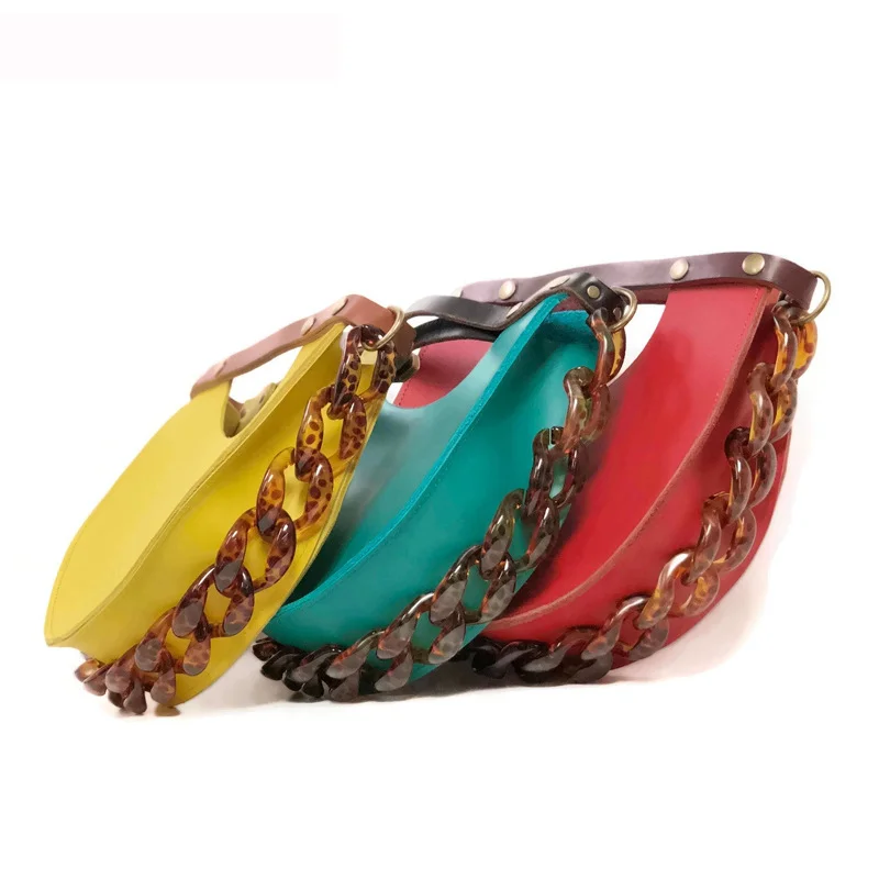 Сумка женская винтажная из искусственной кожи с акриловой цепочкой и полулуной