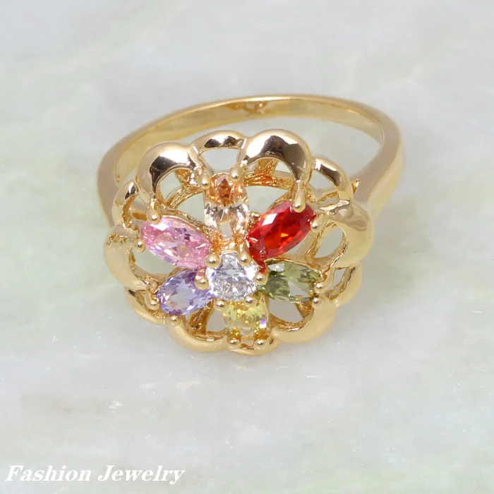 С цветочными мотивами покрытый светлым многоцветные подвески из