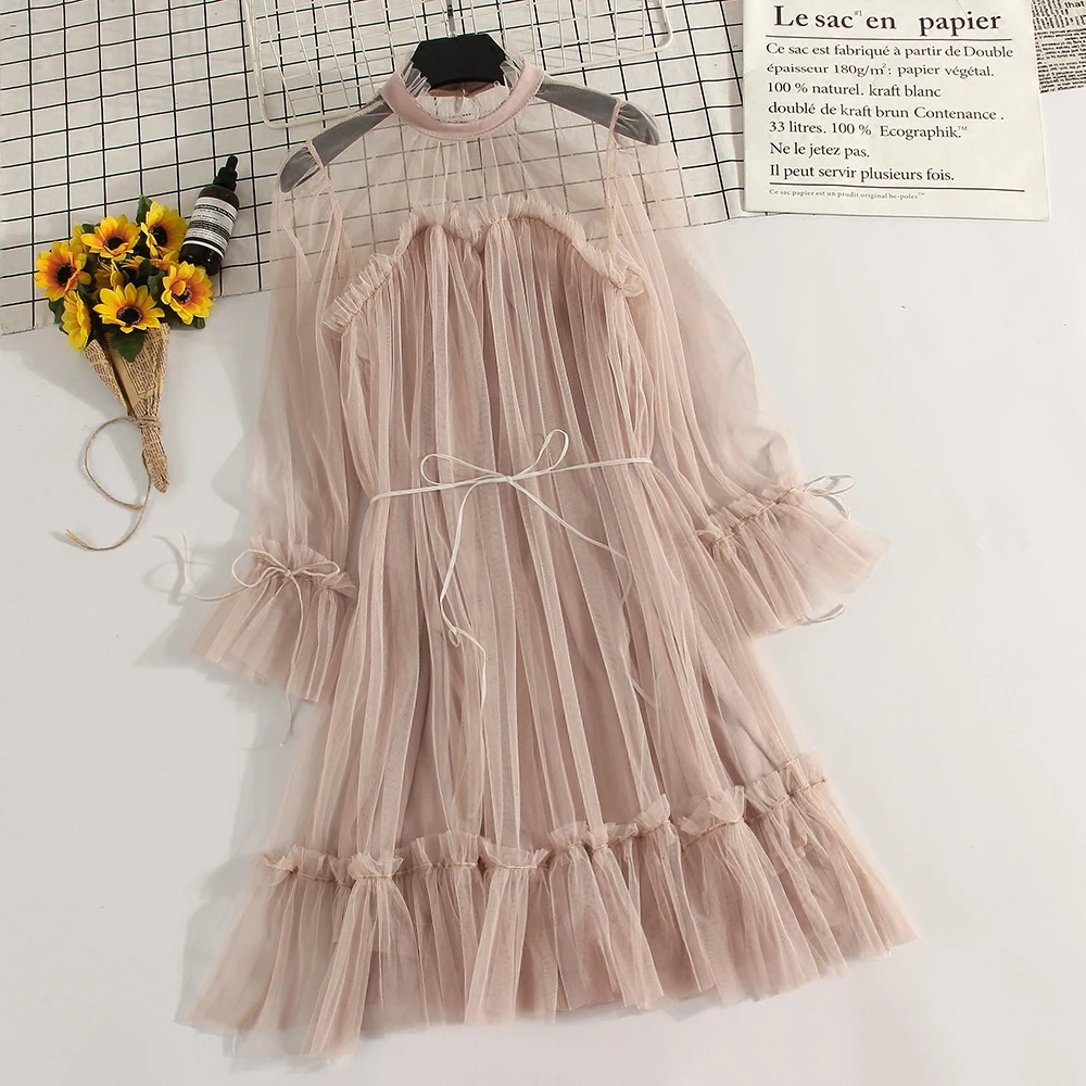 Женское плиссированное платье-трапеция из тюля с расклешенными рукавами