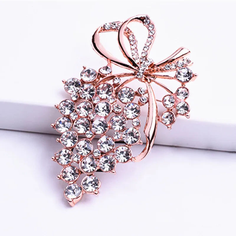 

Hot Sale Crystal Grape Brooches Pins For Women Fashion Luxury Jewelry Elegant Corsage Wedding Bouquet Brooches