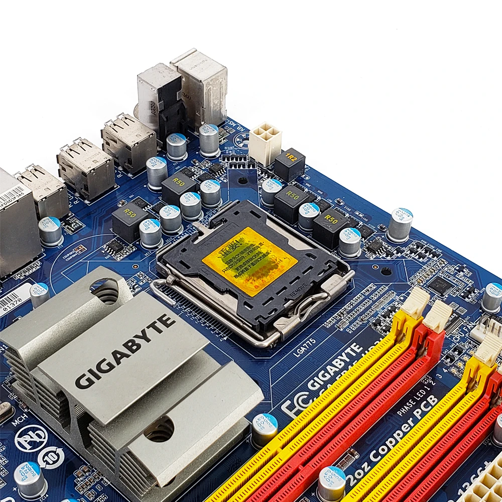 Материнская плата Gigabyte GA-EP45-UD3L EP45-UD3L P45 LGA 775 Core 2 Extreme Core 2 quad core 2 Duo DDR2 16G SATA2 USB2.0 ATX