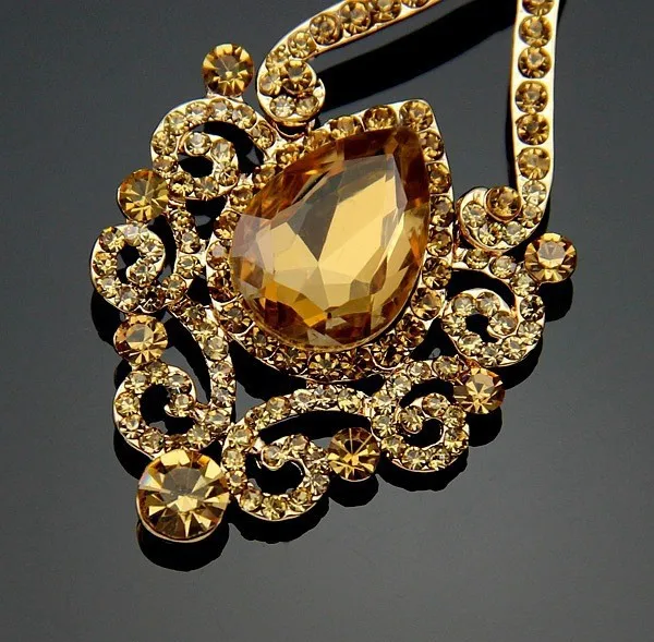 Женские серьги с австрийскими кристаллами золотистые и Серебристые сережки