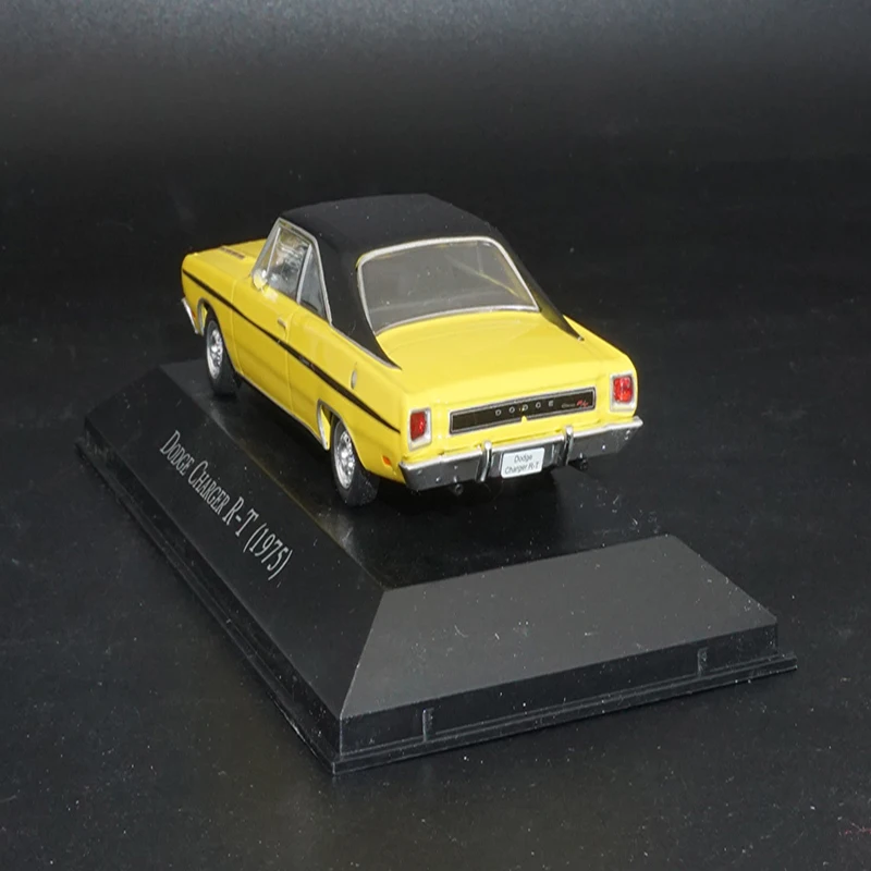 DODGE зарядное устройство R T 1975 моделирование классическая модель автомобиля