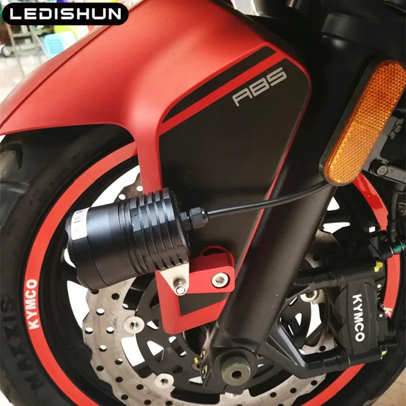 Противотуманная фара для мотоцикла с кронштейном Yamaha NVX 155 AEROX FORCE BW's 125 (ZUMA