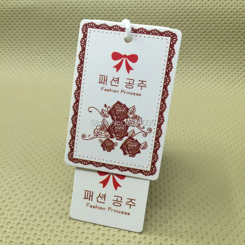 Настраиваемый бумажный бирка для одежды / печать ярлыков для одежды / печать одежды с этикетками / этикетки с вырезанными формами / торговая марка / логотип ярлыков для одежды.