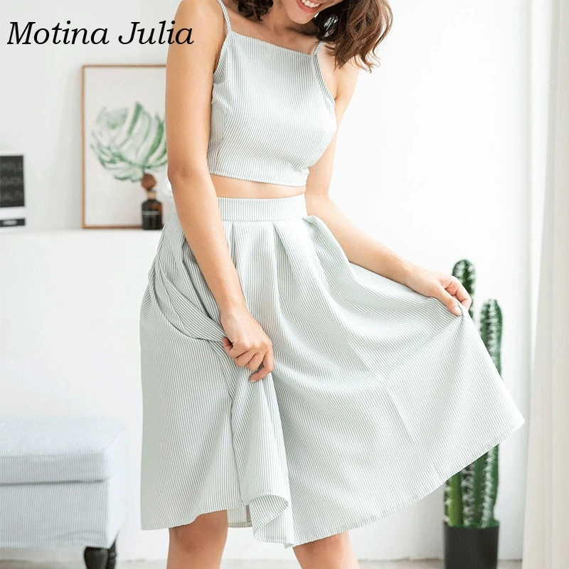 Motina Julia красивое новое весенне летнее платье из двух частей вечерние для