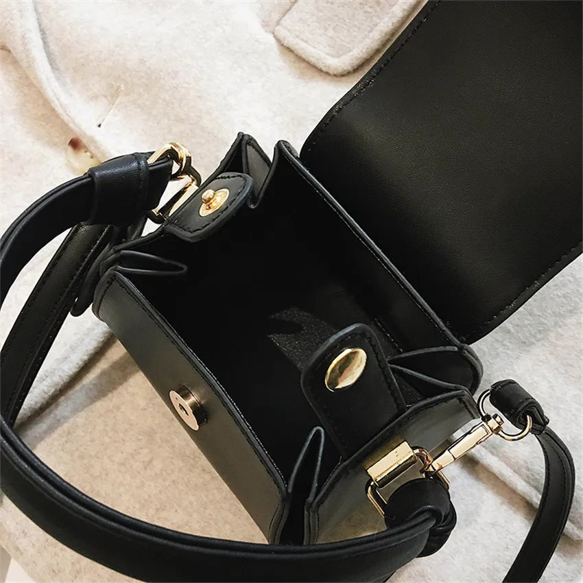 

TOYOOSKY Women Bucket Handbags Chic Trend Mini Lantern Shaped Ladies Messenger Bag Retro Solid Crossbody Bag for Girls Purses