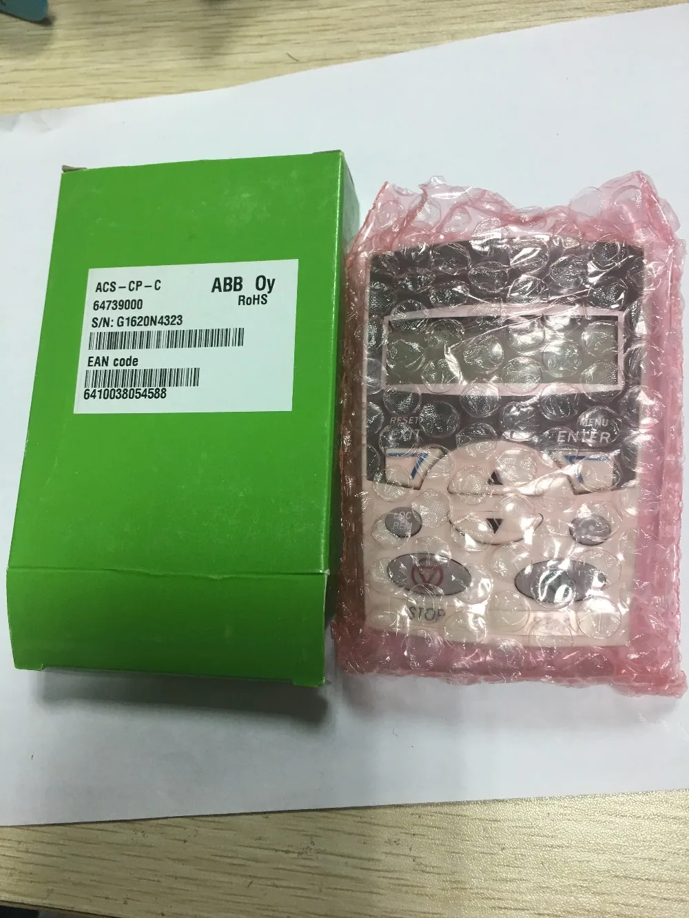 Панель ABB Inverter ACS510 / 550 355/350 100% новая и оригинальная с английской панелью дисплеем |