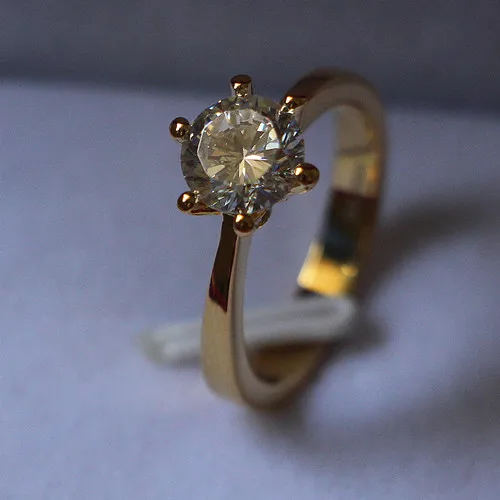 0.6CTW 5 мм Тест положительное Moissanite кольцо с бриллиантом тест положительная