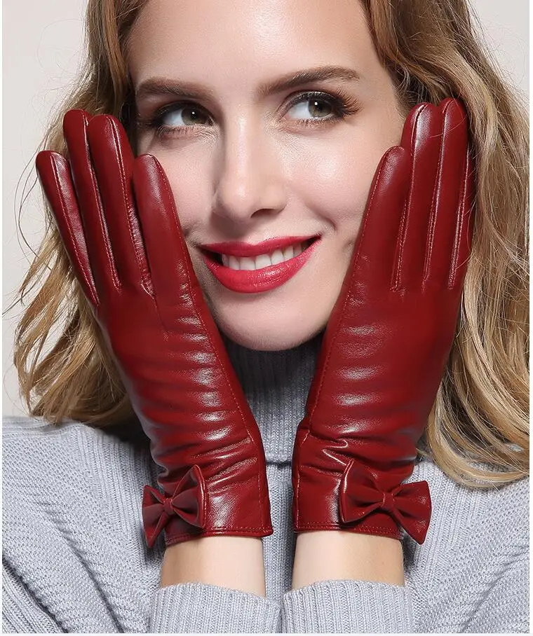 Перчатки женские из натуральной кожи теплые короткие митенки с бархатным