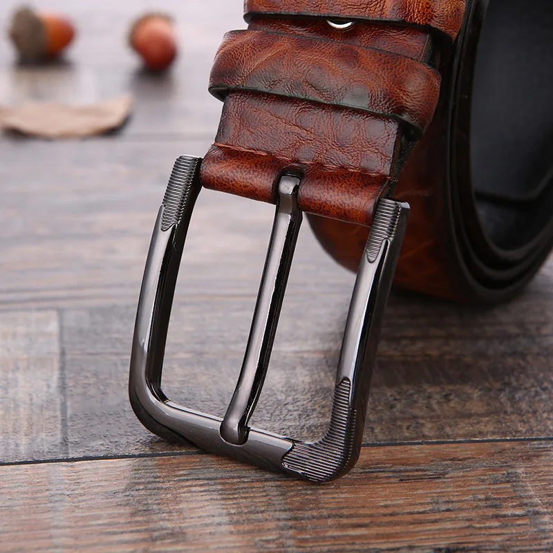 Мужской кожаный ремень с пряжкой тиснением под крокодила | Аксессуары для одежды