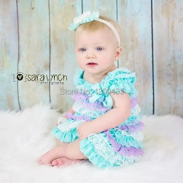 Винтажное кружевное платье с цветочным принтом цвет лаванды и слоновой кости |