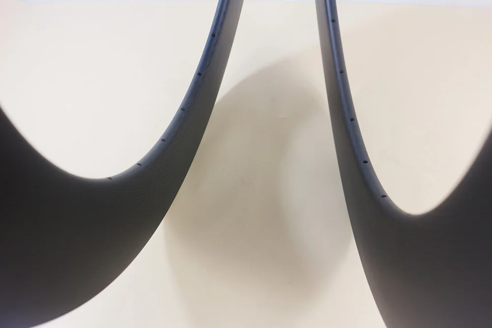 Обод дорожный велосипедный 20/24 отверстий Глубина 88 мм ширина 23 3k матовый без