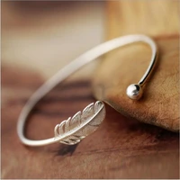 new fashion silver plated jewelry not allergic high quality female simple feather small ball open bracelets sl009