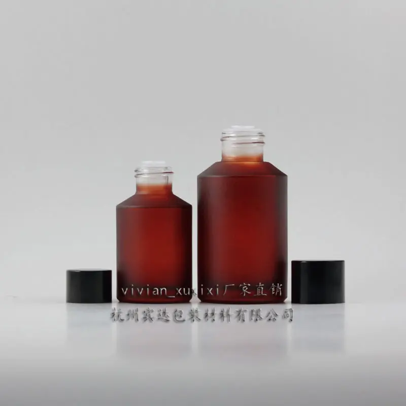 125ml red frosted Glass bottle With shiny black aluminum screw cap and reducer.for Essential Oil/liquid cream/lotion