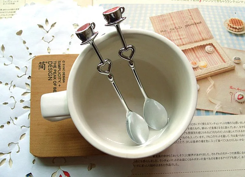 

200pcs spoons /lot=100sets/lot LOVE Tea Coffee Drinking Spoon Teaspoon Bridal Shower Wedding Party Favor Free shipping