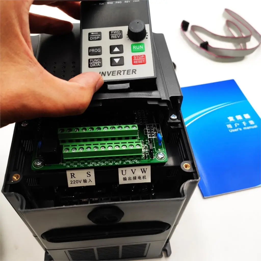 VFD 3 кВт 220 В однофазный вход и выход 3 фазы 220 В инвертор частоты