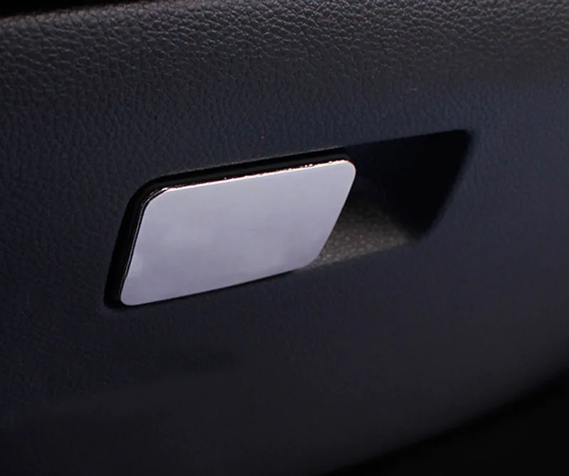 

1pc for KIA K4 Copilot Storage box Decorative sequin frame