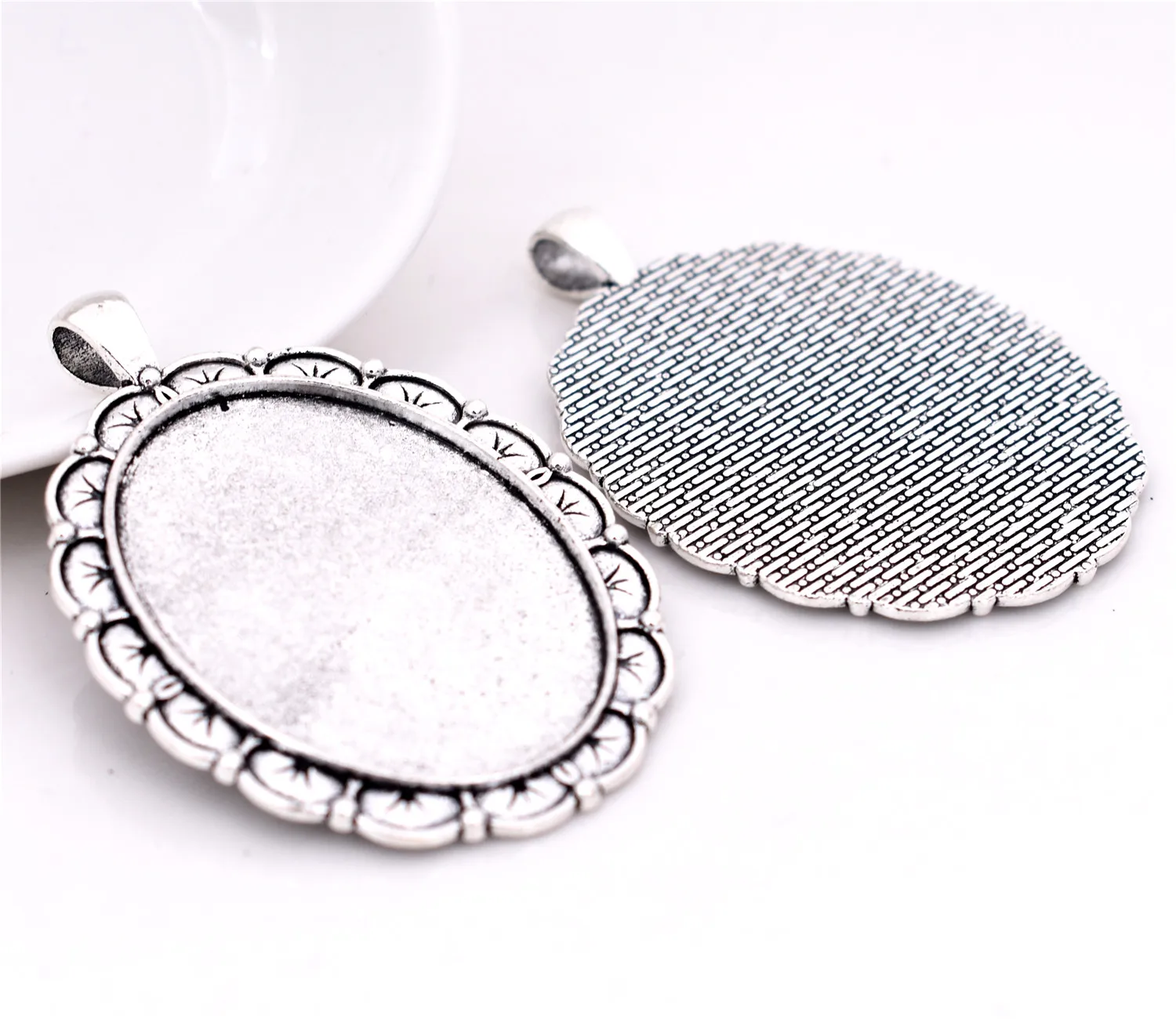 4pcs 30x40mm Inner Size Antique Silver Plated Simple Style Cabochon Base Cameo Setting Charms Pendant-A1-32 |