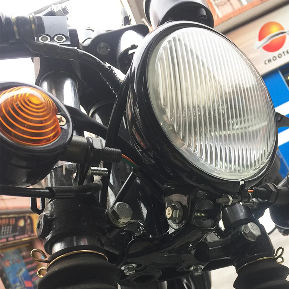 

10W 12V Retro Yellow-glassed Motorcycle Headlights Black/Yellow Metal Motorcycle Headlamps for Universal Bikes Headlights