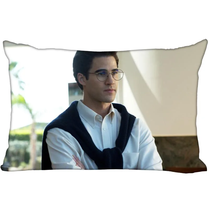 Наволочка Darren Criss прямоугольная шелковая наволочка 35 х45 см для дома гостиной