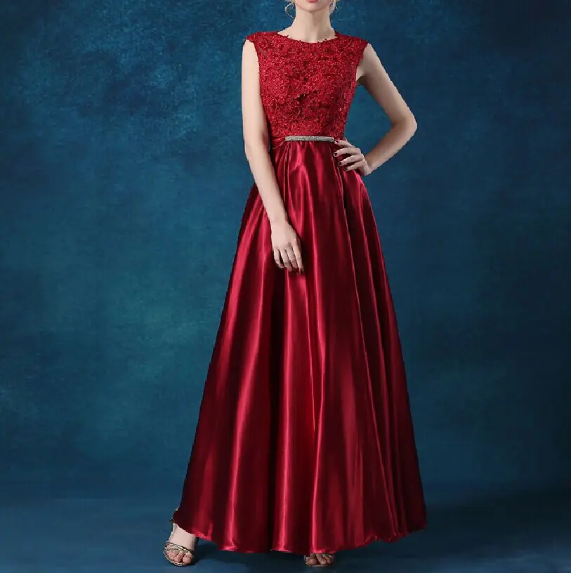 Женское атласное платье подружки невесты элегантное фиолетовое в пол юбка ниже