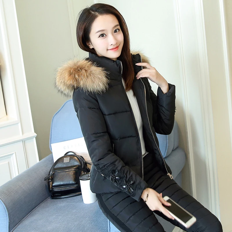 Женский комплект из 2 предметов зимний утепленный пуховик с капюшоном и