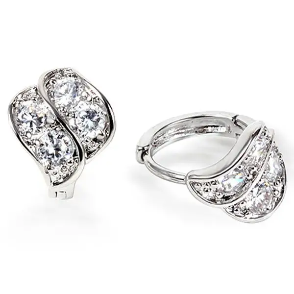 Романтические женские серьги-гвоздики с австрийскими элементами в форме листа