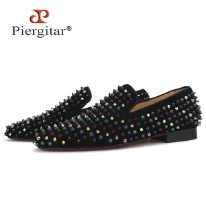 Piergitarмужские кожаные туфли смешанных цветов с заклепками, роскошные шлепанцы для курения, повседневные Лоферы для выпускного и банкета, большие размеры, 2019