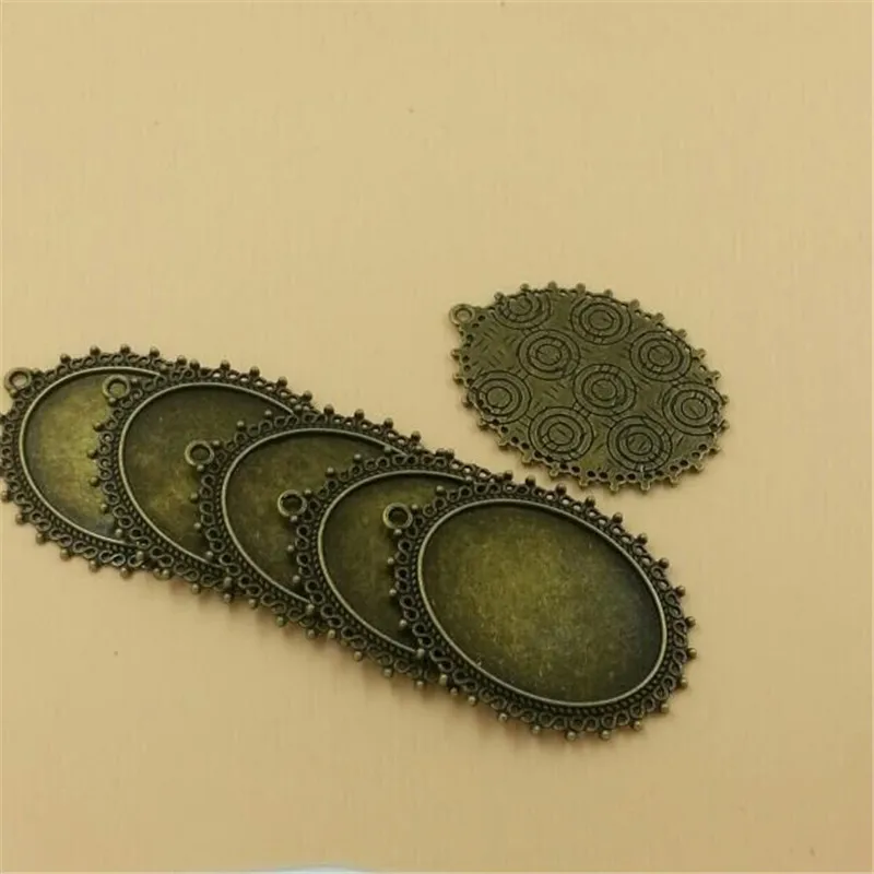 

Vintage Silver and Bronze Blank Base Setting Fittings 40*30mm Glass Cabochons Diy Pendant Necklace 10PCS T016