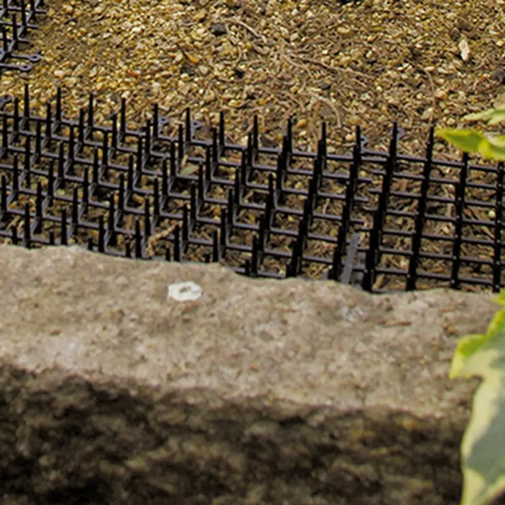 

4Pcs Eco-friendly Plastic Anti-Cats Network Digging Stopper Prickle Strip Home Pest Repellent