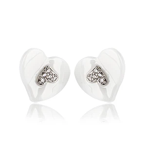White Heart Earrings Сердце серебряного цвета Женская Сережка-гвоздик модные аксессуары сладкое сердце Кристалл Короткие Элегантные серьги-гвоздики для женщин ювелирные изделия - Окраска металла: White Heart Earrings